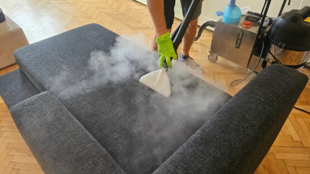 clean-spot-oradea-curatare-canapele-saltele-tapiterie-aburi-scaled-1
